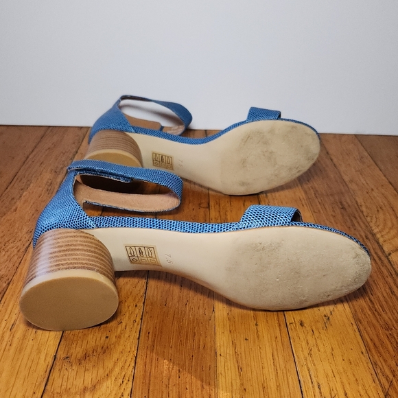 Jeffrey Campbell Issa Block Heeled Sandals - Picture 8 of 10